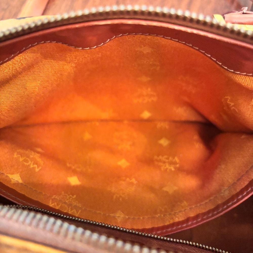MCM AUTHENTIC EUC BOSTON ICONIC MONOGRAM LOGO CROSSBODY BAG COA & SERIAL NUMBER - Picture 11 of 13